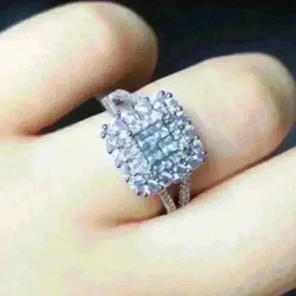 New Silver Square Ring - Picture 4 of 4